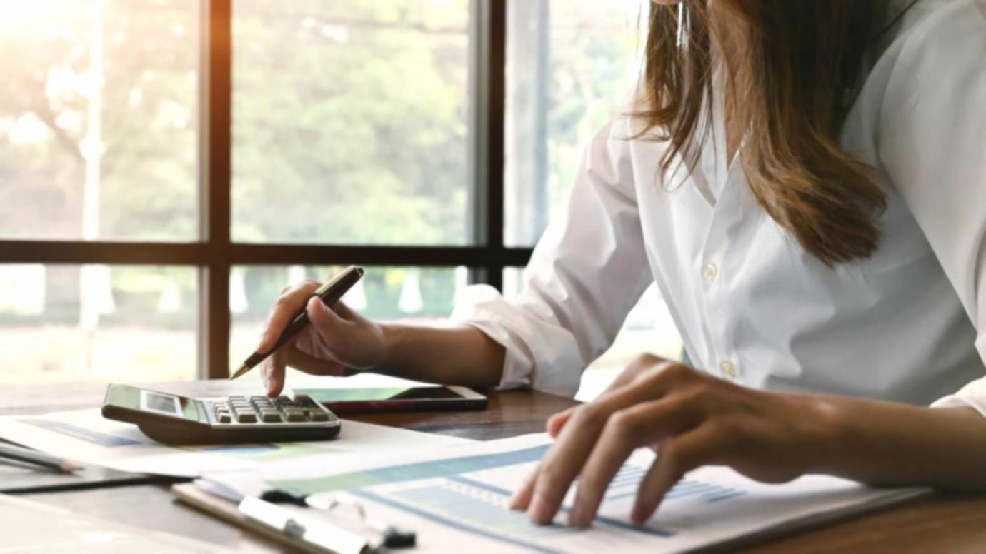 Darstellung des Lernprozesses mit visueller Übersicht der Trainingsmethoden